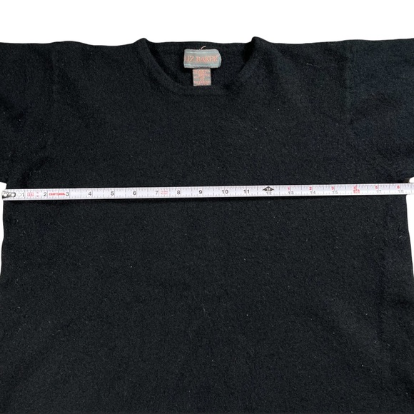 Liz Baker size 2x VINTAGE short & wide black fuzzy shirt, 3/4 sleeves, crew neck - Picture 3 of 6